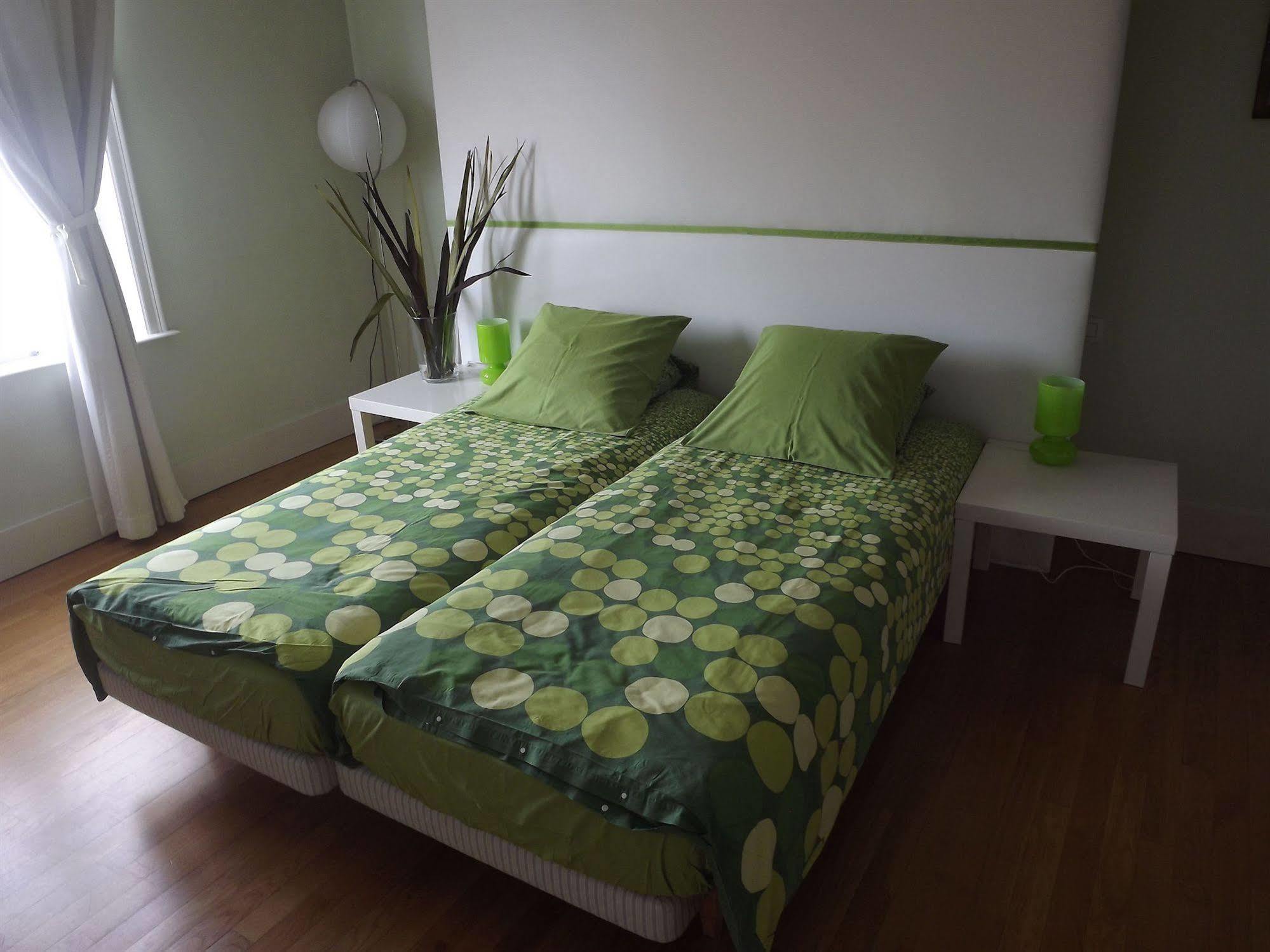 B&B Maison Az Saint-Gilles Esterno foto