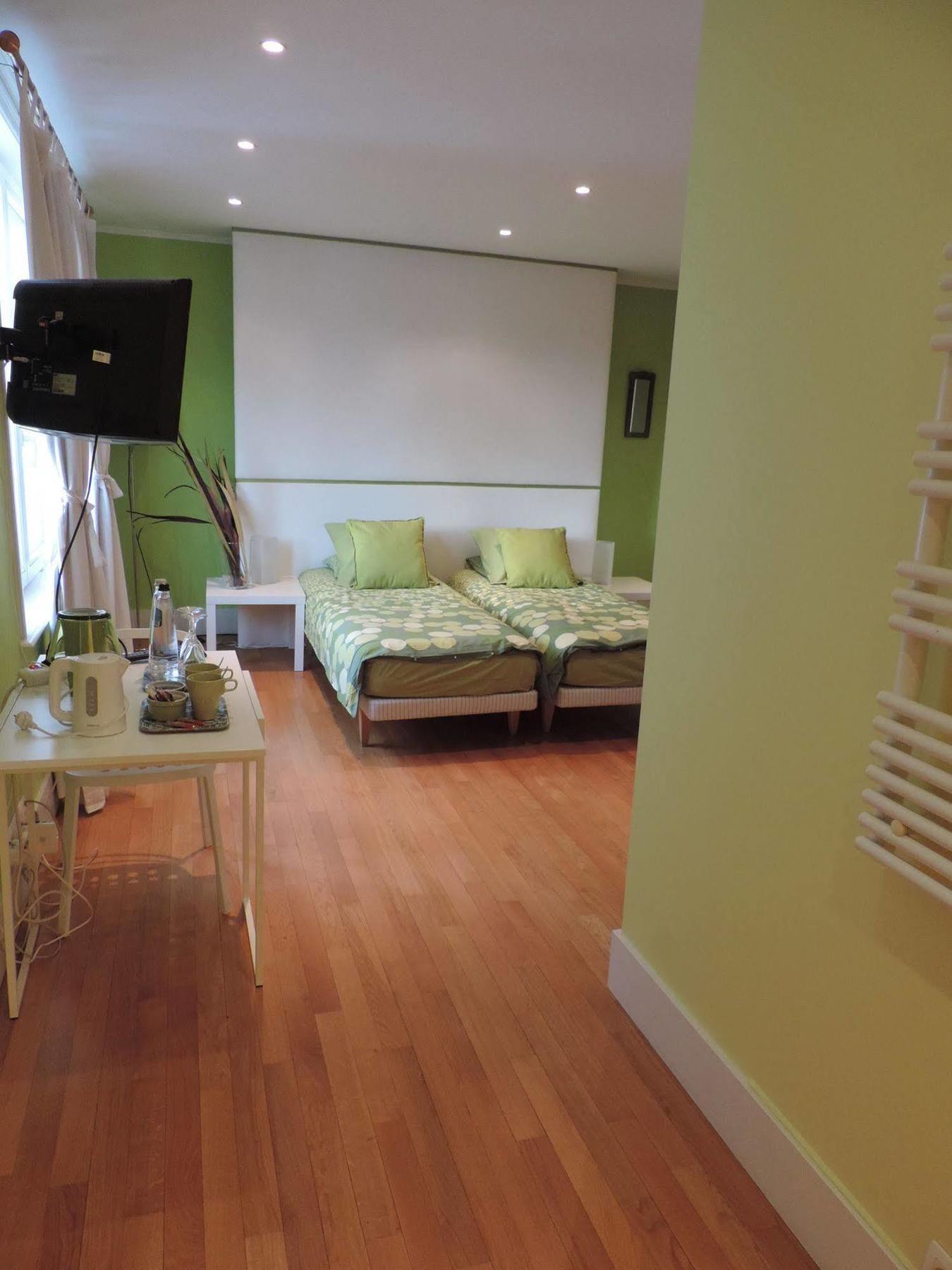 B&B Maison Az Saint-Gilles Esterno foto