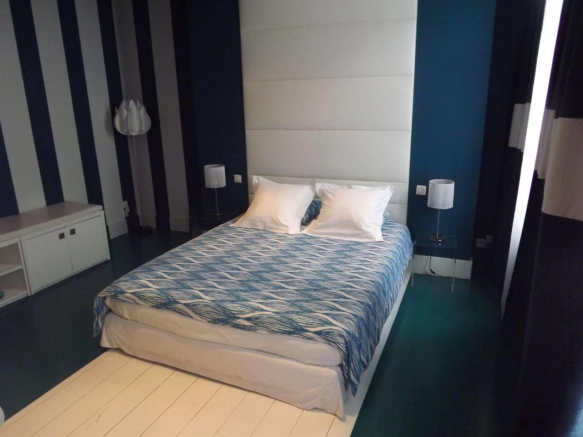 B&B Maison Az Saint-Gilles Esterno foto