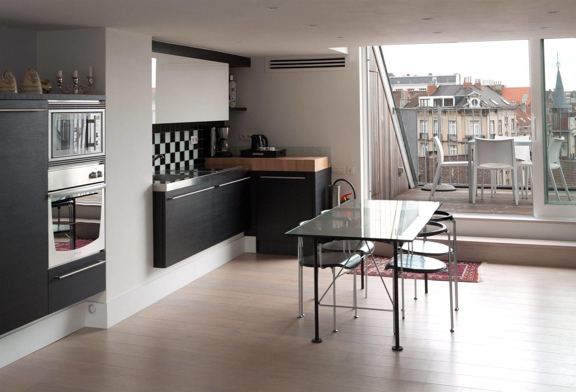 B&B Maison Az Saint-Gilles Esterno foto